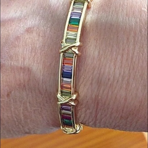 Multi colored bracelet - Picture 10 of 16